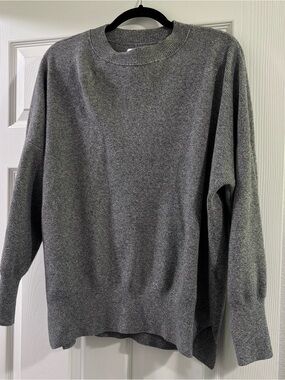 Abercrombie & Fitch Gray Crewneck Sweater